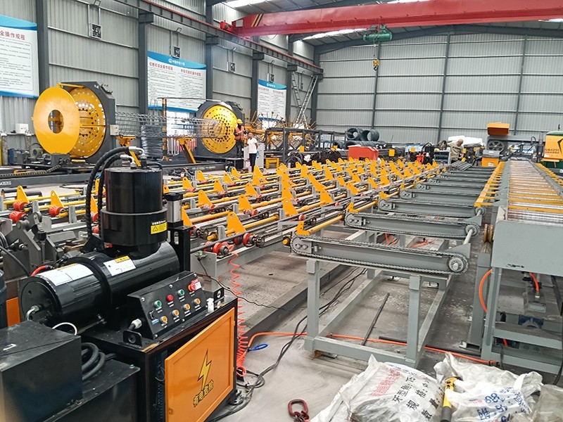 数控锯切套丝打磨生产线